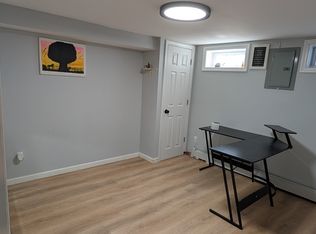 388 36th St #BASEMENT, Lindenhurst, NY 11757