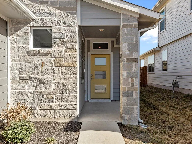 7704 Jacobean Way — Photo 4