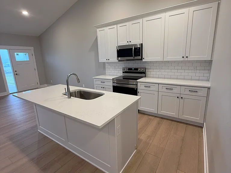 16757 Wilden Dr — Photo 3