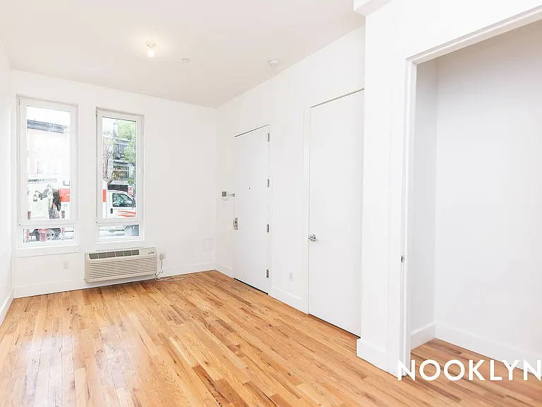 2124 Fulton St #1 — Photo 5