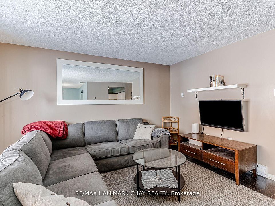 1st image of 22 Meadow Ln #8