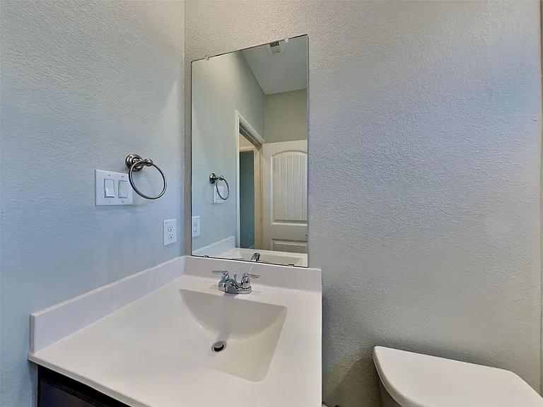 9329 Belle River Trl — Photo 18