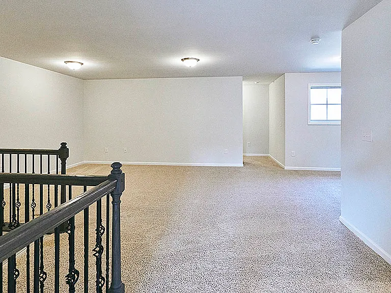 729 Andrade Dr — Photo 3