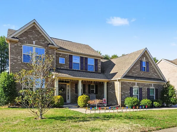 609 Goodman Dr, Gallatin, TN 37066