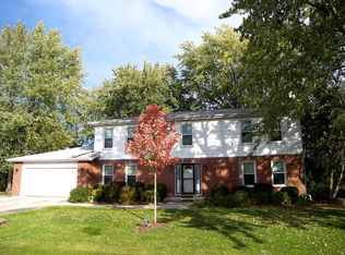 201 Rue Touraine, Deer Park, IL 60010