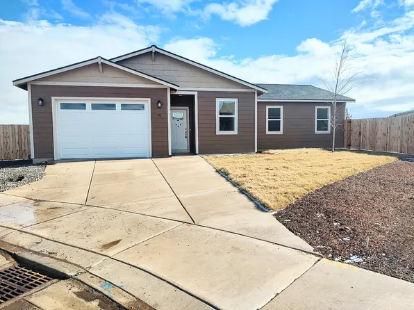 536 SE Segoviano Ct, Madras, OR 97741