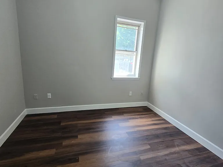 546 Prospect St #3 — Photo 5