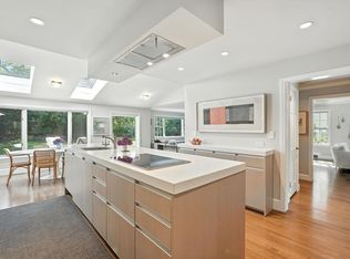 29 Englewood Rd, Longmeadow, MA 01106
