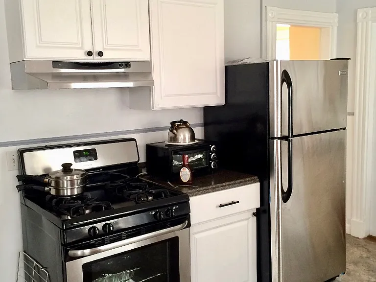 18 Hinckley St #3 — Photo 3