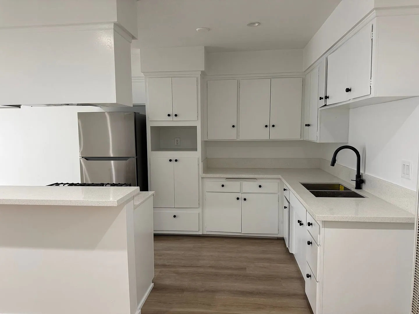 310 Bungalow — Photo 3
