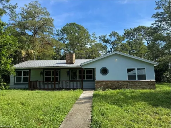221 18th Ave NW, Naples, FL 34120