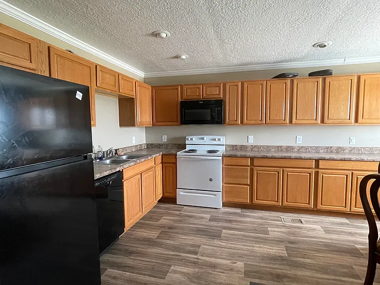 14299 Hillview Estates Dr #1 — Photo 4