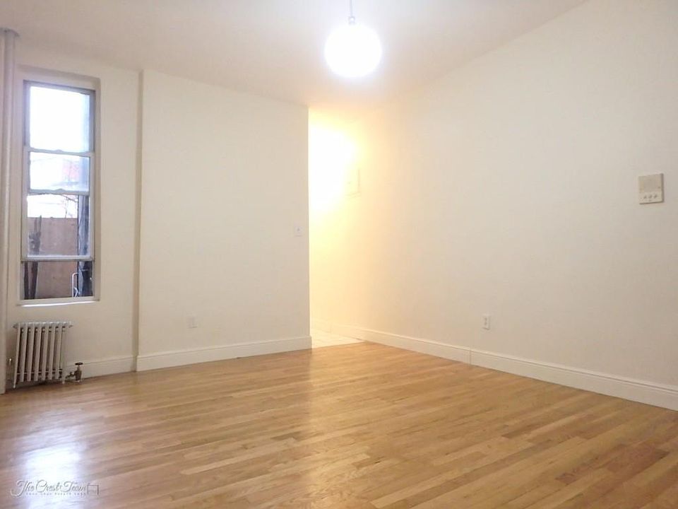 2nd image of 448 W 55th St APT 1A
