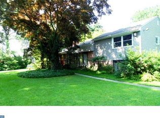 1365 W Indian Creek Dr, Wynnewood, PA 19096
