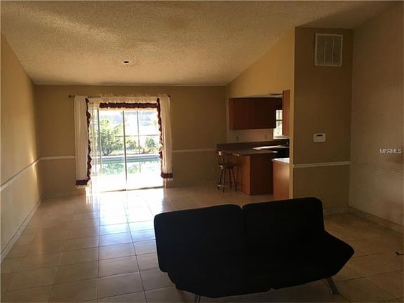 4th image of 79 Harness Ln