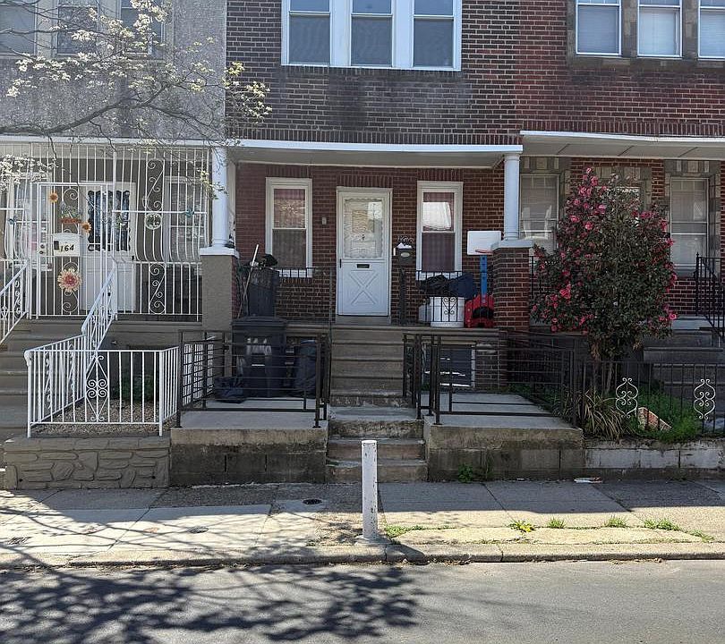 1st image of 166 W Saber St