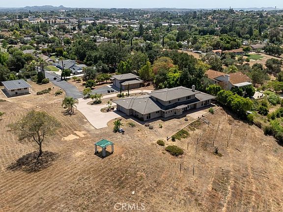 5th image of 1186 Lydia Ln