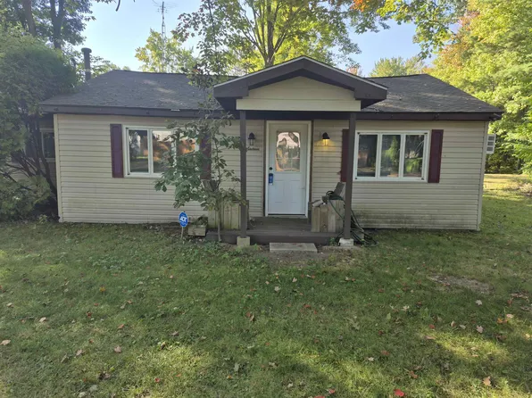 1216 Ashton St, Beaverton, MI 48612