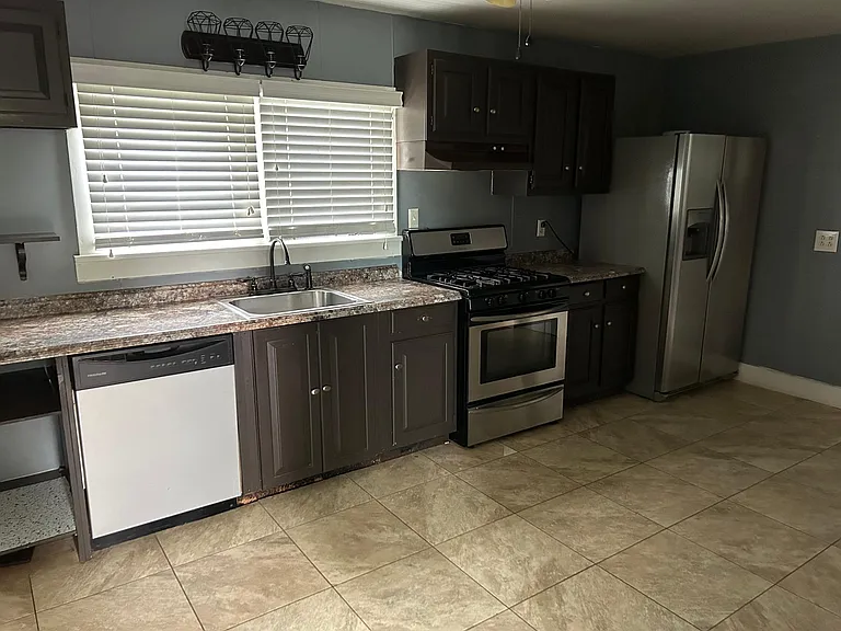 1341 Turnpike Ave #1 — Photo 3