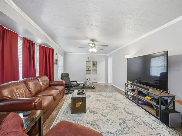 1415 Chickasaw Pl, Ada, OK 74820