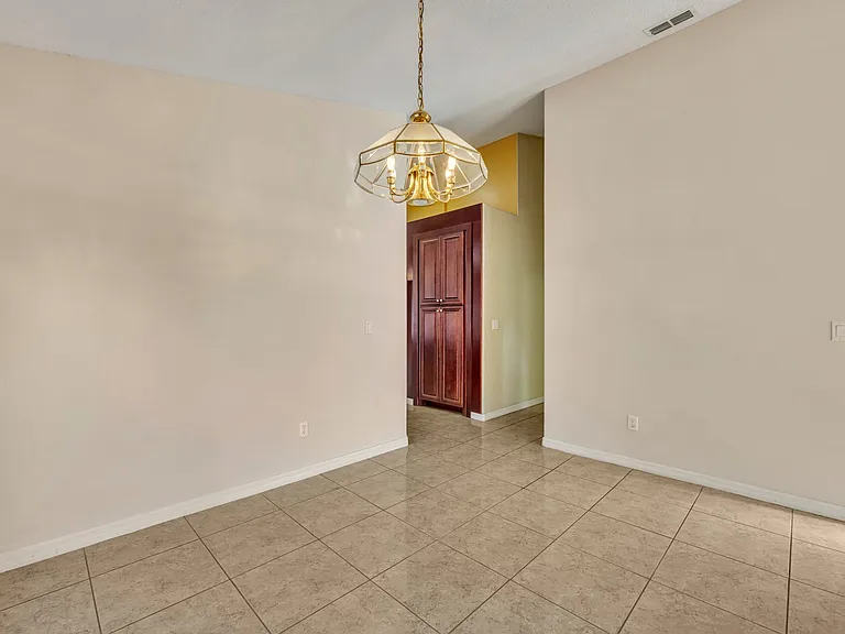 3136 Crystal Creek Blvd — Photo 10