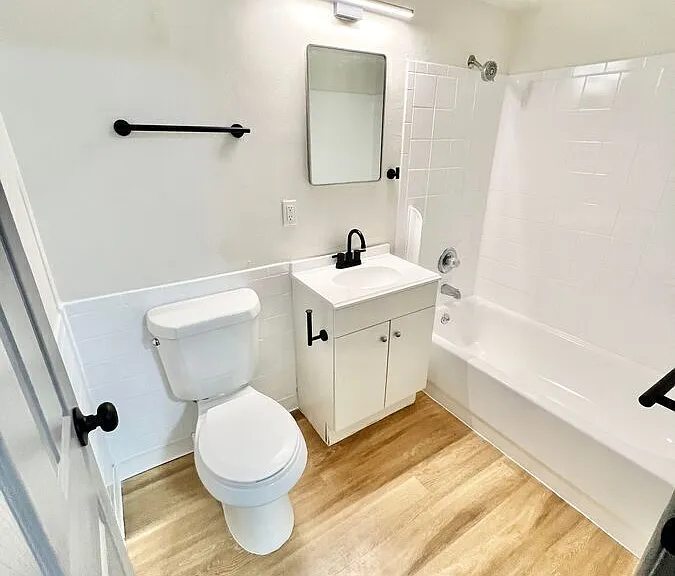 1540 N Raleigh St #103 — Photo 10