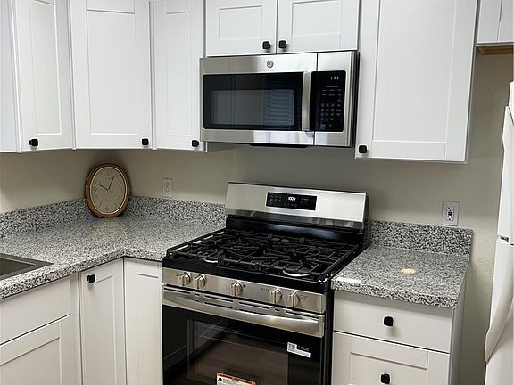 5th image of 4413 Cool Valley Dr