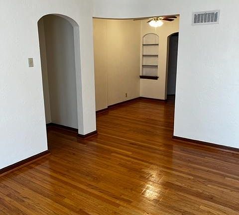 5th image of 6209 Eichelberger St #2F