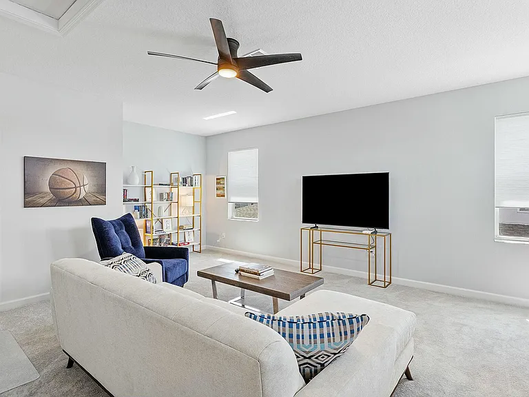 13404 Brotherhood Way — Photo 16