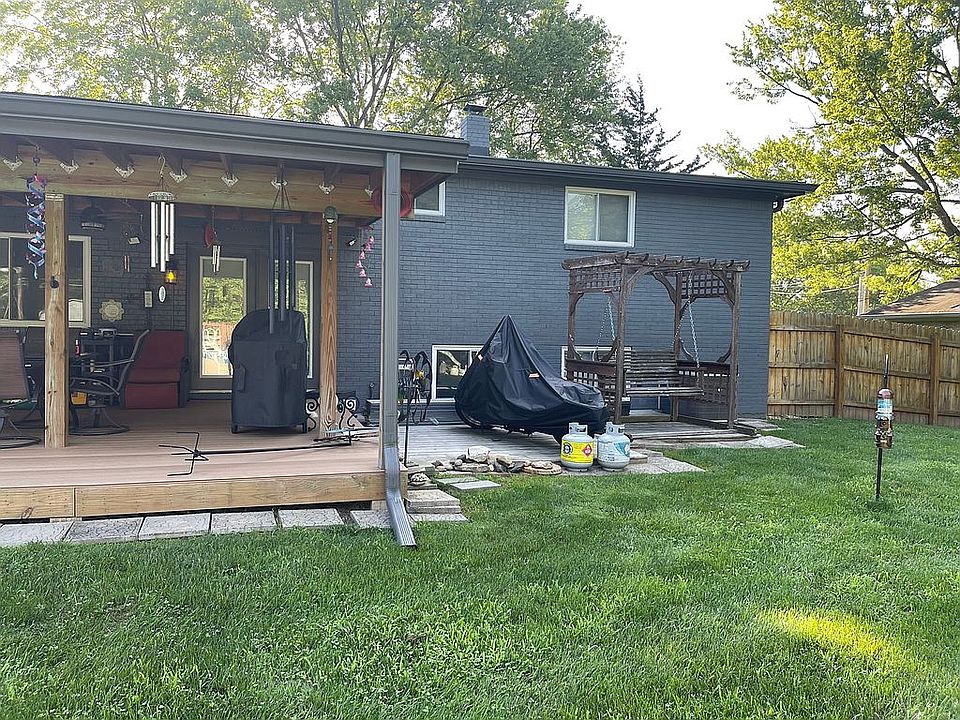 2nd image of 8084 Hague Rd