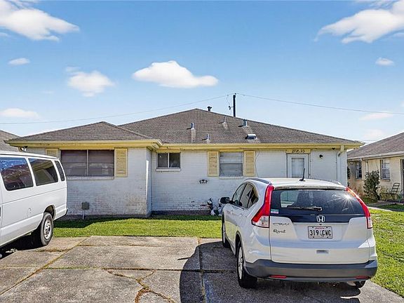 2nd image of 2721-23 Longwood Dr
