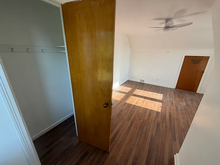 325 Meyer Rd — Photo 16