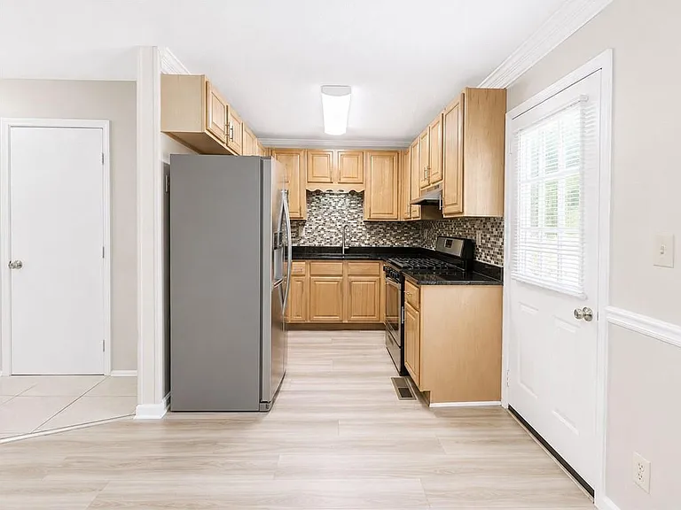 3065 Destin Cir — Photo 13