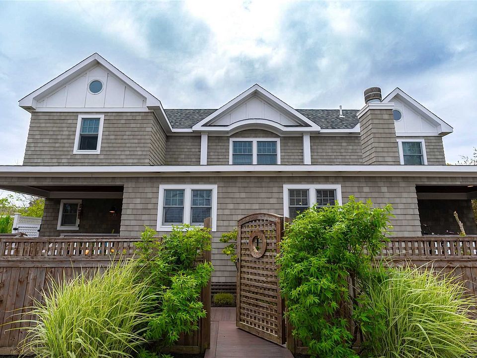 1st image of 807 Evergreen Walk