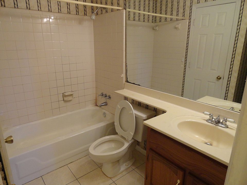 1st image of 3390 Eastwood Trl