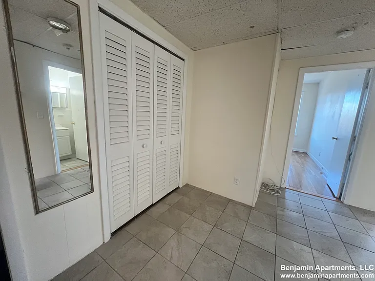 1137 Commonwealth Ave #9 — Photo 8