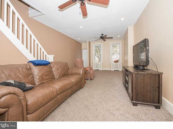 5th image of 2333 E Hazzard St