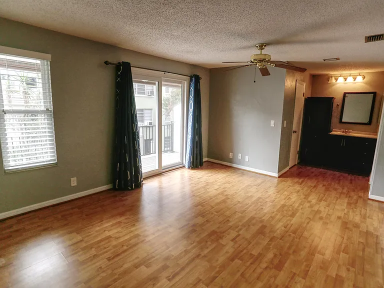 437 N Halifax Ave #5 — Photo 12