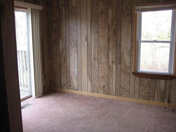 5th image of 22 Forestdale Dr