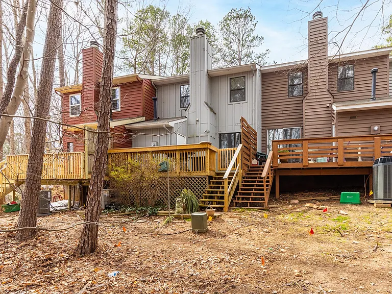 5702 Three Oaks Dr — Photo 27