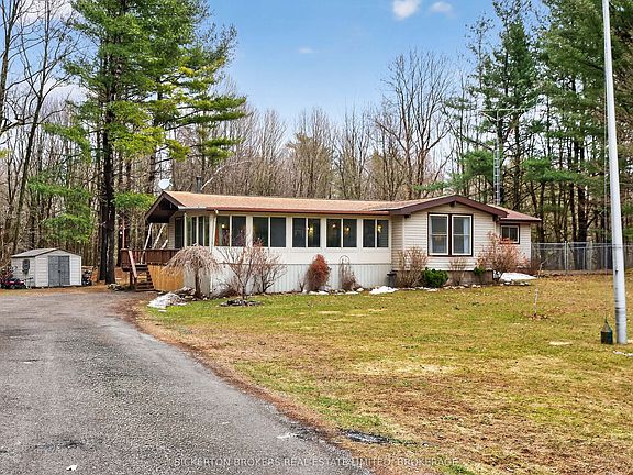 2nd image of 87 Fitzsimmons Rd