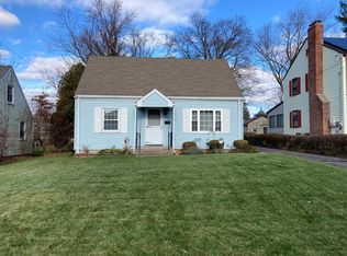 32 Exeter Ave, West Hartford, CT 06110