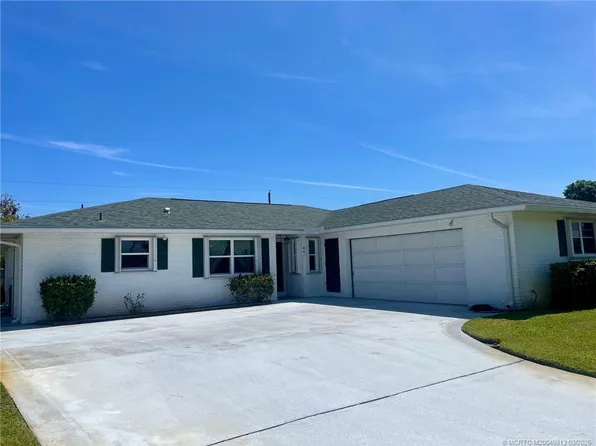 441 SW Curry St, Port Saint Lucie, FL 34983