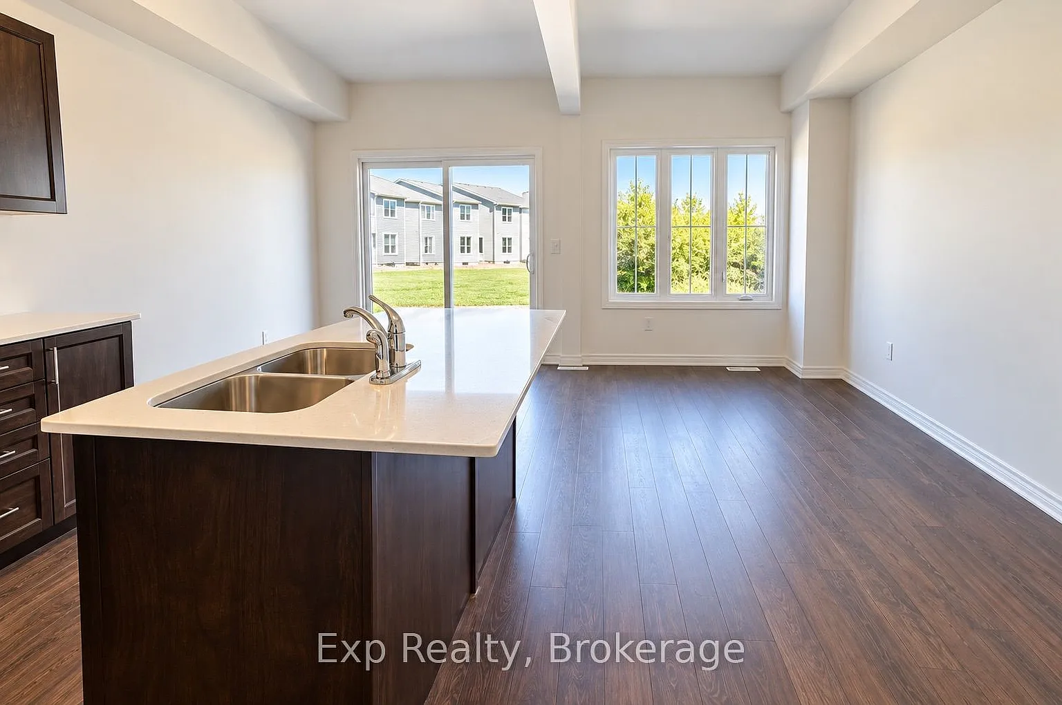 3 bed, $2,300 — Photo 3