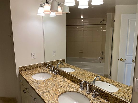 5th image of 120 Park Pl #120