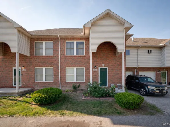 28136 Fortson Ln, Inkster, MI 48141