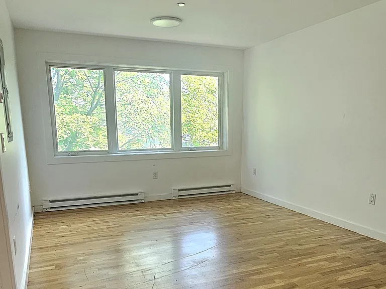 35 Springside Ave #3H — Photo 6