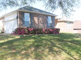 5401 E Brook Dr, Crestview, FL 32539