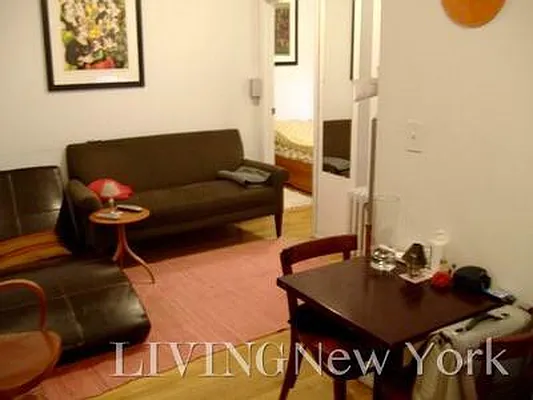 Rented by Living New York | media 22