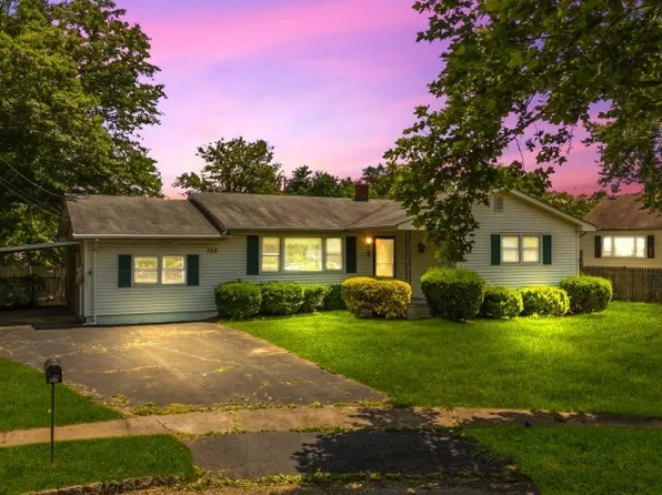 306 Acorn Dr, Bridgewater Twp., NJ 08807